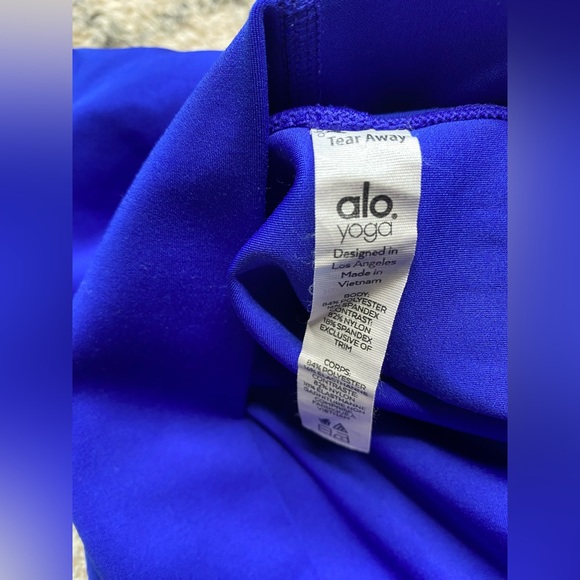 ALO Leggings - Picture 4 of 6